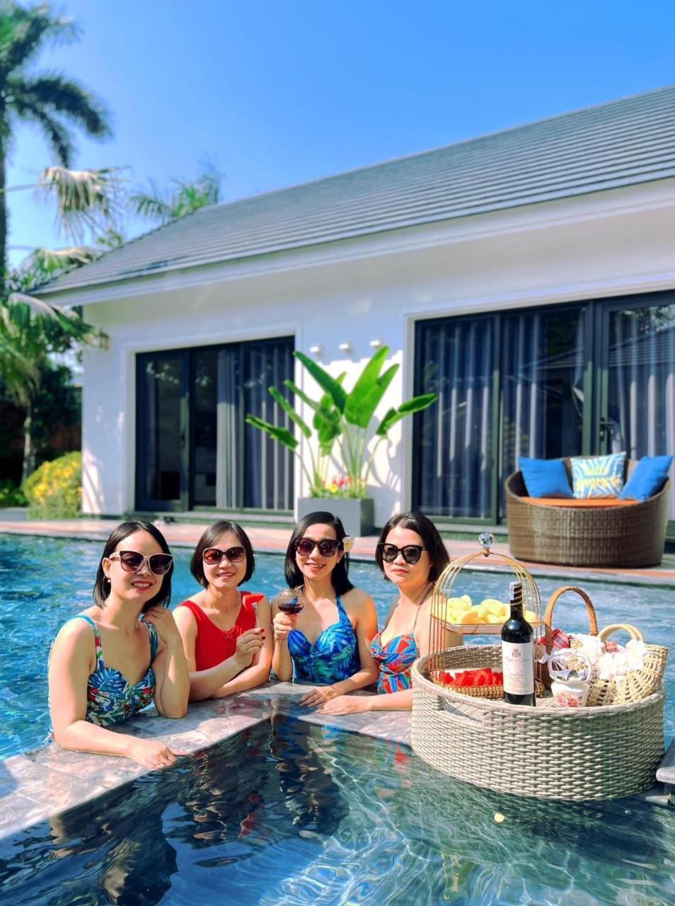 Luong Son  Sapphire Villa - Venuestay מראה חיצוני תמונה